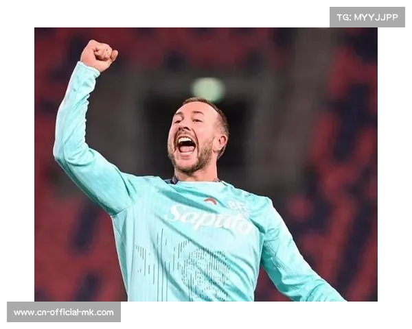 博洛尼亚前锋贝尔纳代斯基锁骨骨折，锋线告急